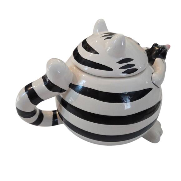 Pier 1 Imports Ceramic Cat Holding Mouse Teapot Black & White Whimsical Decor - Picture 8 of 10